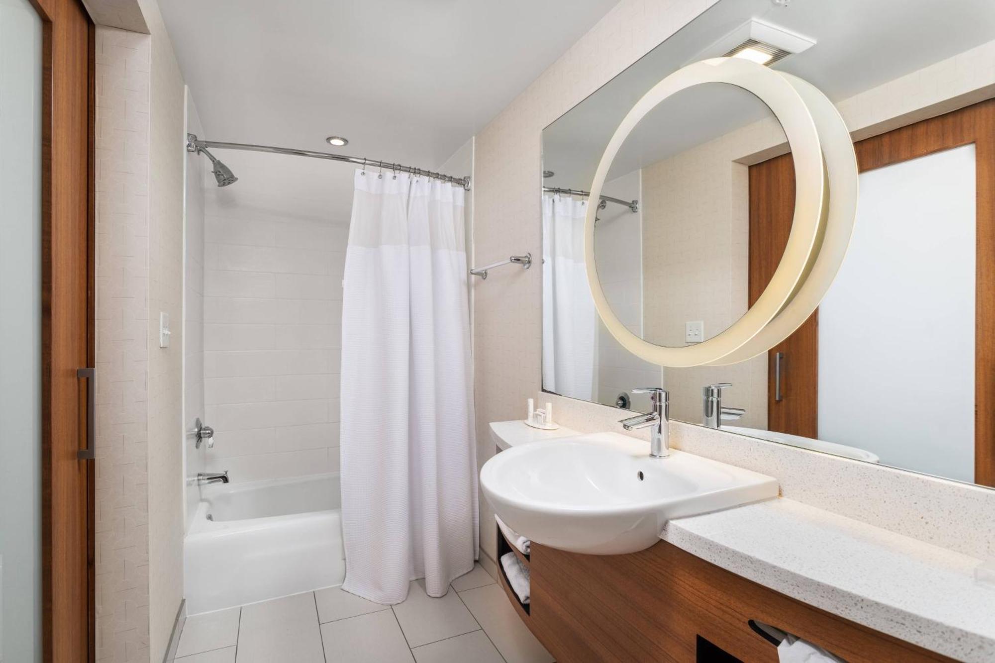 Springhill Suites By Marriott Downtown Chattanooga/Cameron Harbor Ngoại thất bức ảnh