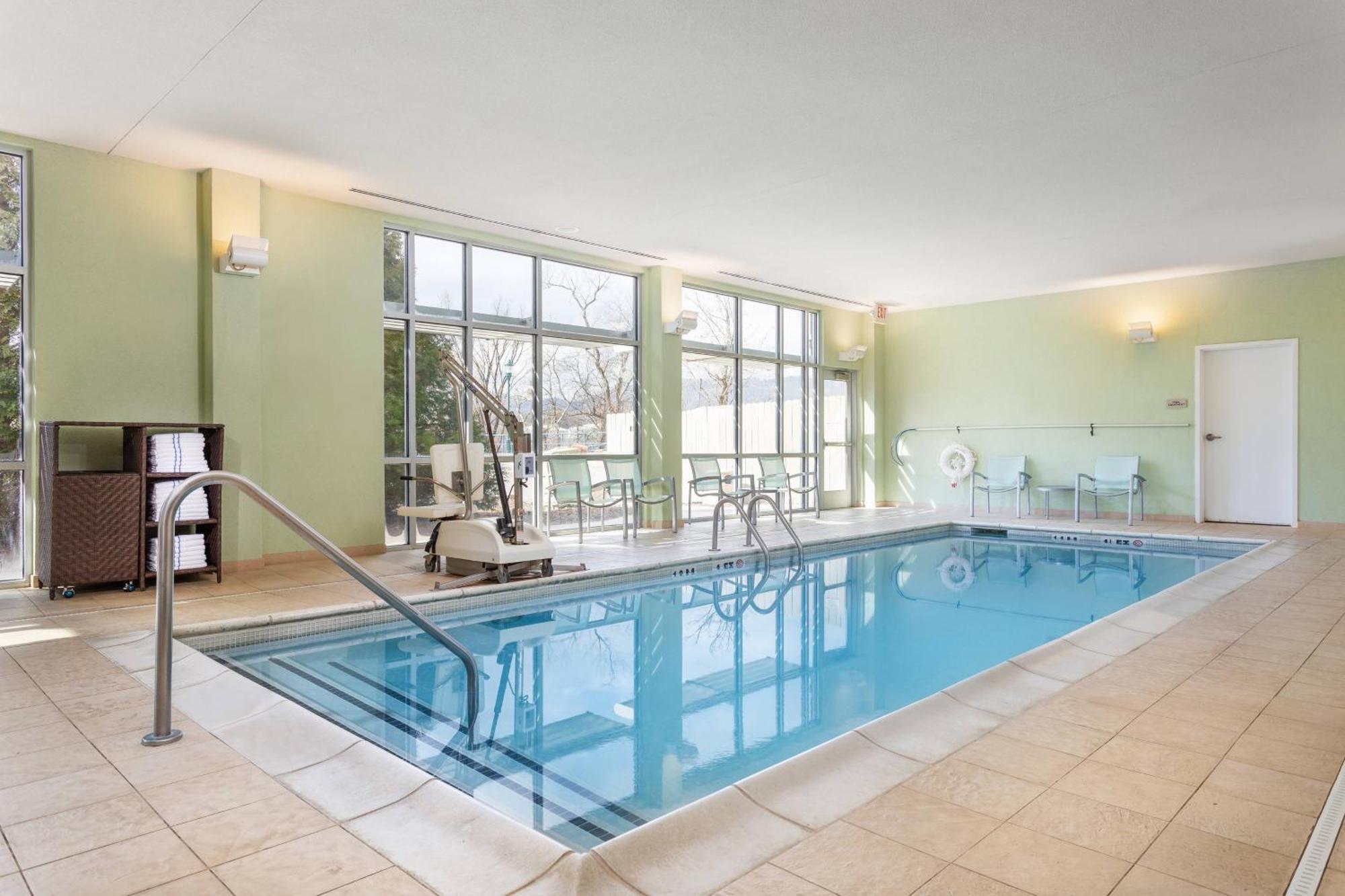 Springhill Suites By Marriott Downtown Chattanooga/Cameron Harbor Ngoại thất bức ảnh