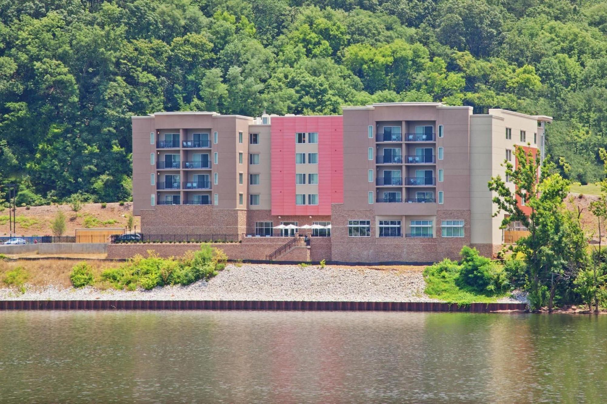 Springhill Suites By Marriott Downtown Chattanooga/Cameron Harbor Ngoại thất bức ảnh
